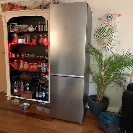 Gezellige Ruime Cottage, Privé, 2 Slaapkamers, Hond Welkom!