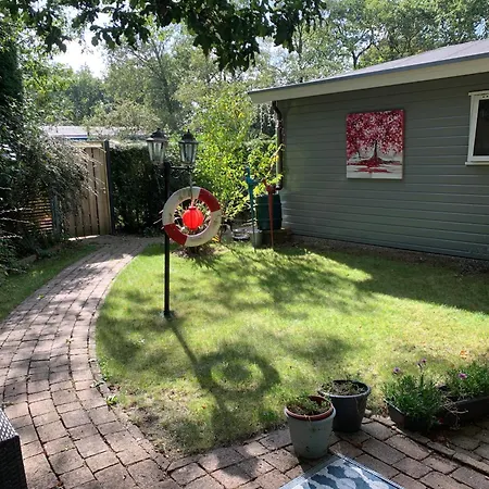 Gezellige Ruime Cottage, Prive, 2 Slaapkamers, Hond Welkom!