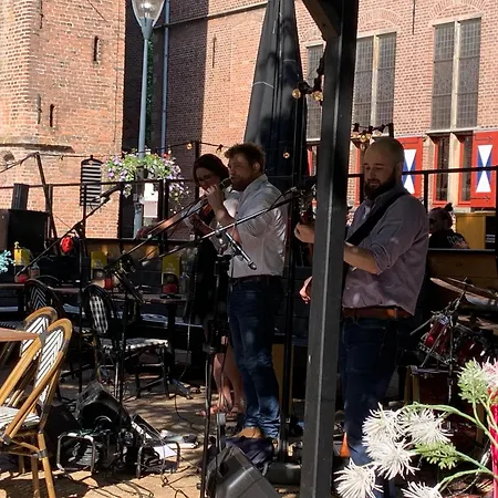 Gezellige Ruime Cottage, Prive, 2 Slaapkamers, Hond Welkom! مكان تخييم *