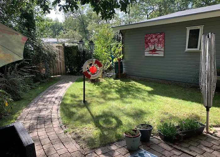 Gezellige Ruime Cottage, Prive, 2 Slaapkamers, Hond Welkom!