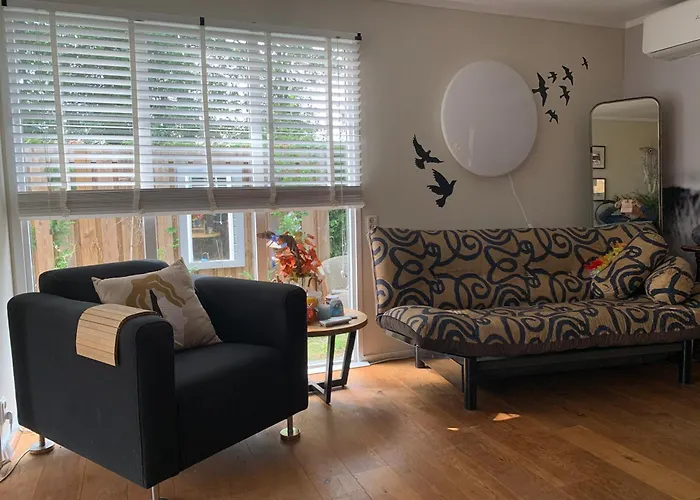 Kemping Gezellige Ruime Cottage, Prive, 2 Slaapkamers, Hond Welkom!