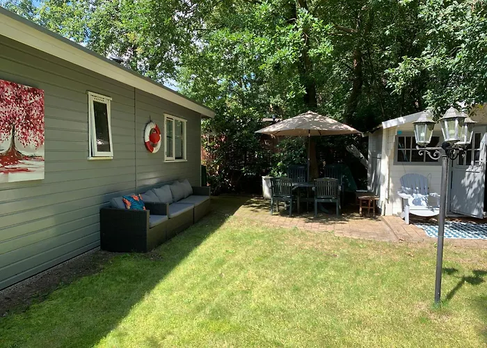 Gezellige Ruime Cottage, Prive, 2 Slaapkamers, Hond Welkom! Hattemerbroek