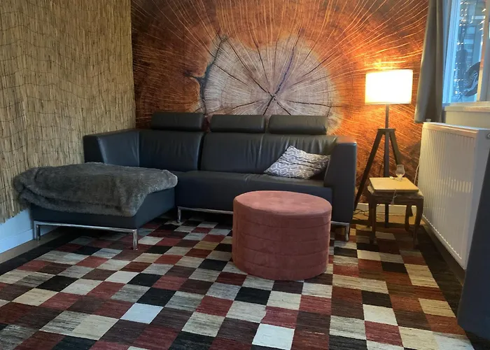 Gezellige Ruime Cottage, Prive, 2 Slaapkamers, Hond Welkom! Kemping Hattemerbroek