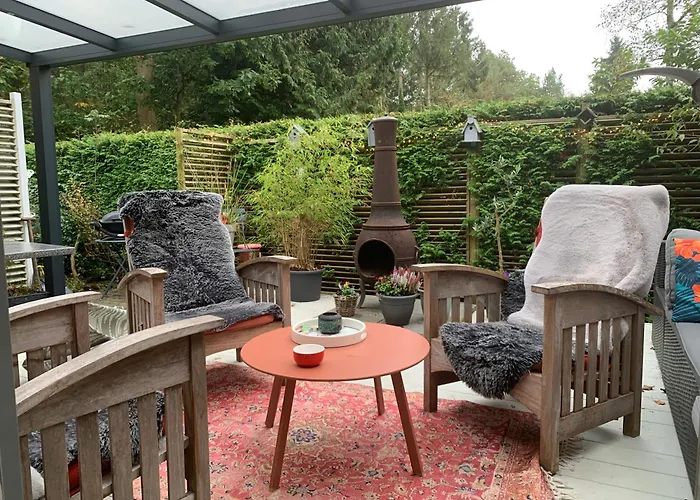 Gezellige Ruime Cottage, Prive, 2 Slaapkamers, Hond Welkom!